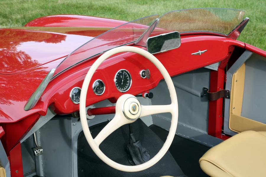 Панель приборов Siata 300 BC Barchetta Sport Spider 1951 года  (фото 26 из 34)